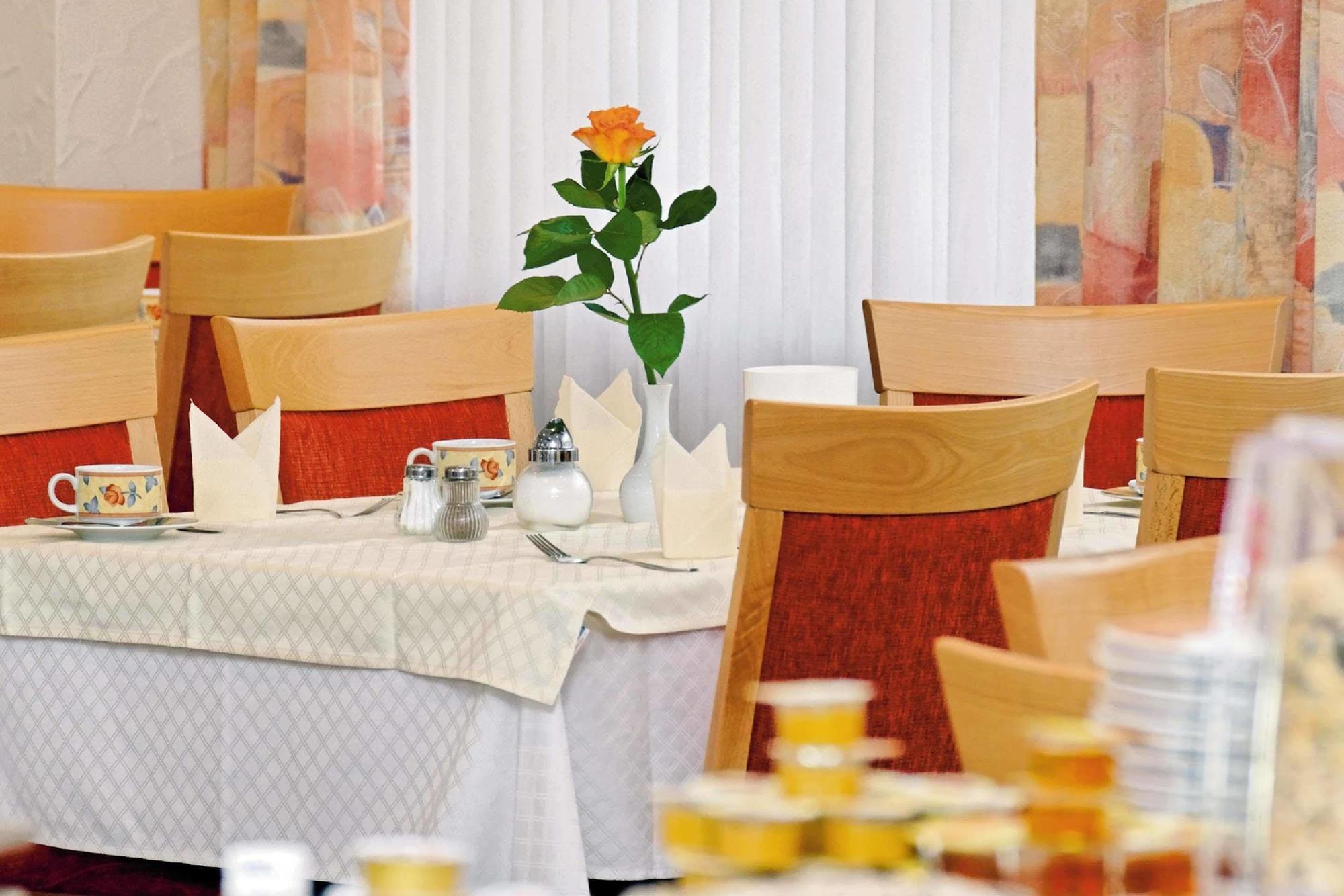 Best Western Blankenburg Hotel Coburg Bagian luar foto
