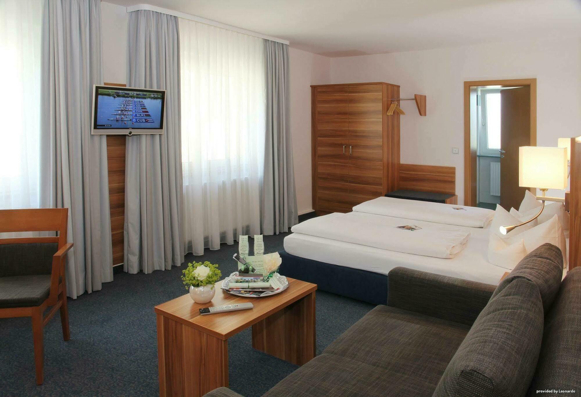 Best Western Blankenburg Hotel Coburg Ruang foto
